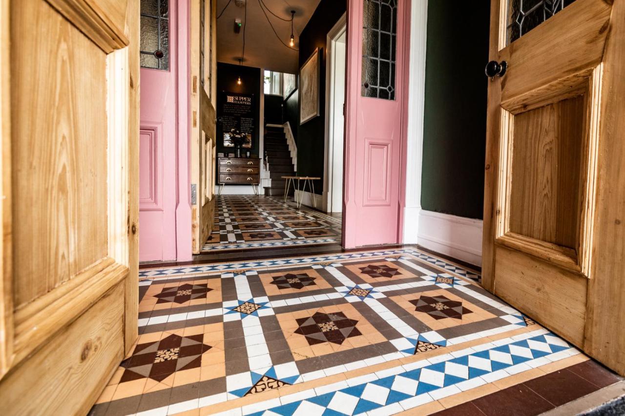 Bed and Breakfast The Old Vicarage Moylgrove Екстер'єр фото