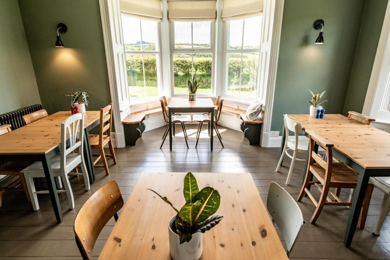 Bed and Breakfast The Old Vicarage Moylgrove Екстер'єр фото